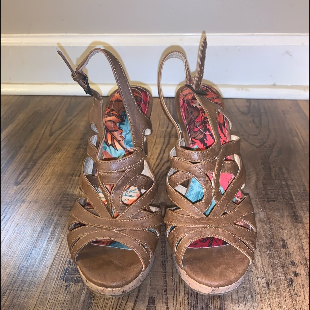 Brown wedges